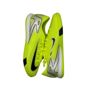 Zoom Vapor 16 Academy